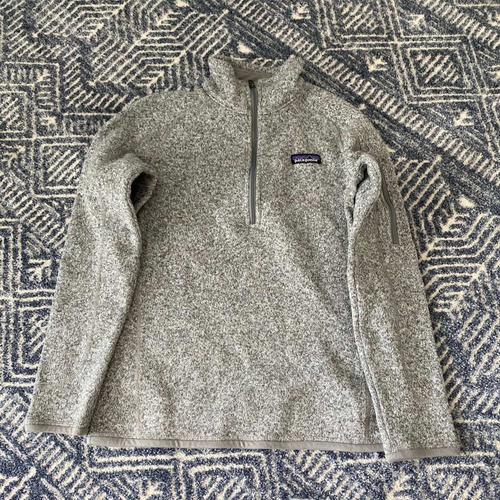 Patagonia size xs quarter zip